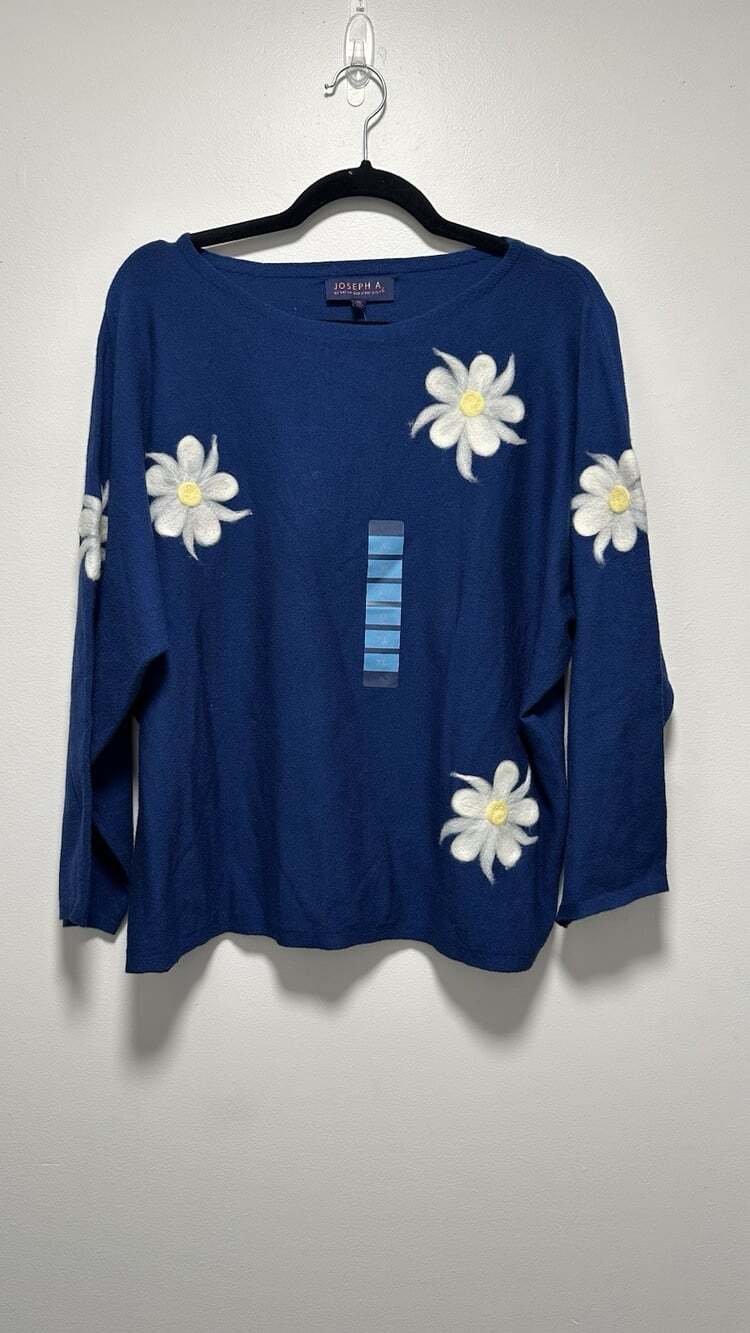 Joseph A Blue Sweater w/ Flower Details Women's XL Cottage Core Granny Cozy NWT
